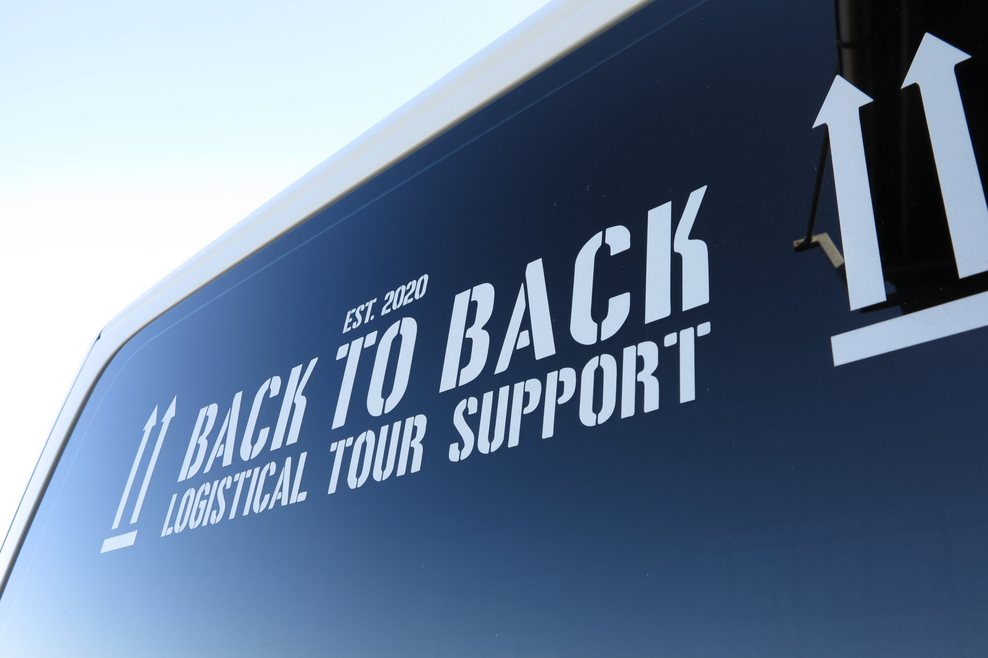 vw_crafter_1_heck_logo_2.JPG